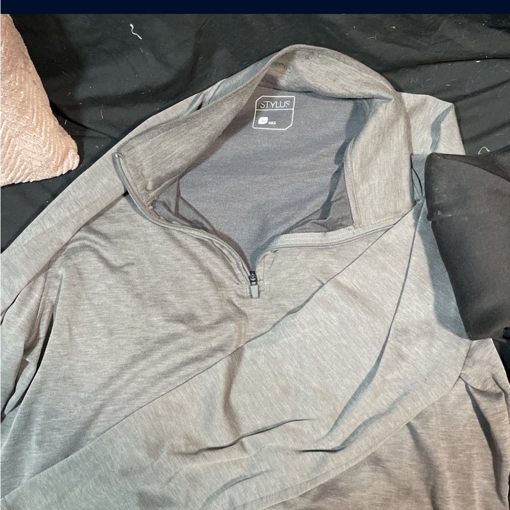 Pull overs activewear, cardigans